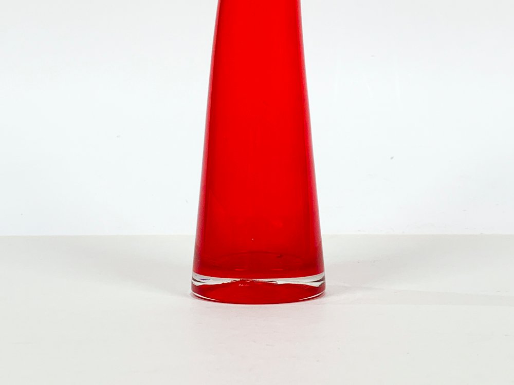 Vaso de vidrio rojo semicurvo - imagen 3