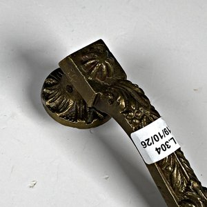 Llamador de Puerta Antiguo de Bronce con Diseño Floral - imagen 3