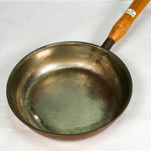 Sartén Antigua de Metal con Mango de Madera - imagen 3