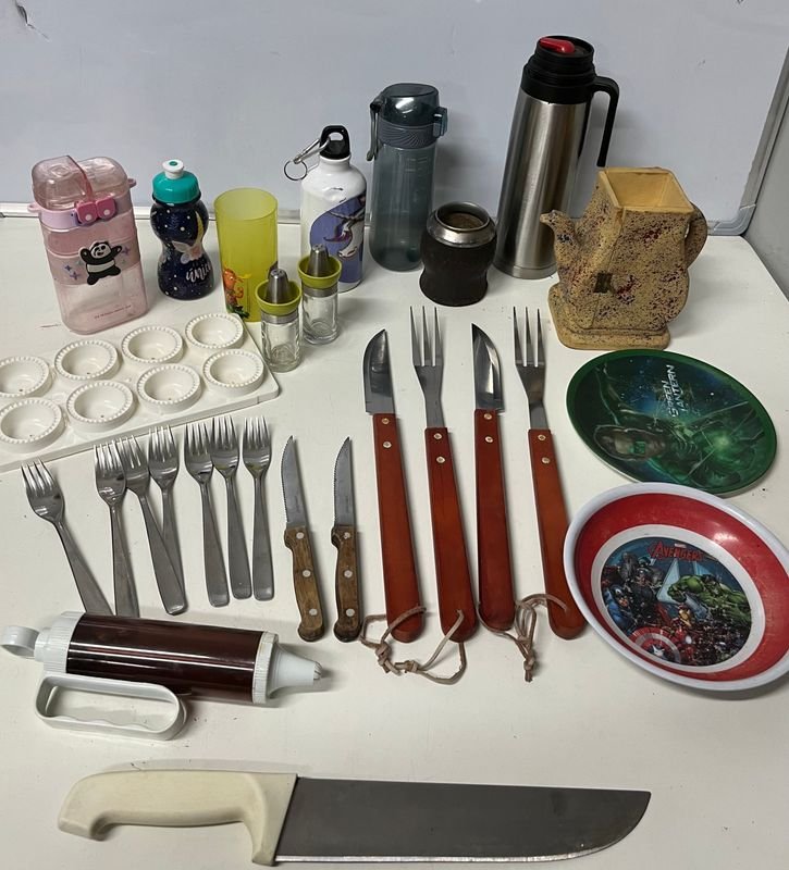 Lote de Utensilios de Cocina y Hogar: Termo, Mate, Cubiertos, Platos y Más
