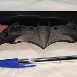 Lote anterior: Navaja Karambit Doble Hoja Tornasolada Diseño Murciélago