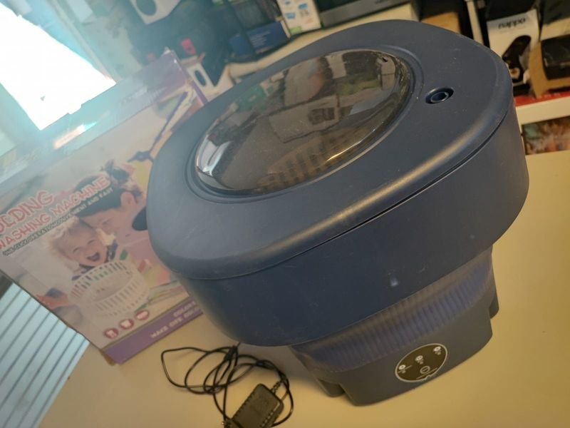Lavadora portátil 12V - 12L, funciona