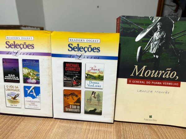 Lote de 3 libros de Reader's Digest y "O General do Pijamas Vermelho"
