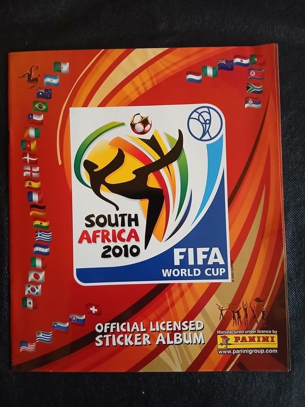 Álbum Panini Mundial Sudáfrica 2010 con Figuritas Impresas