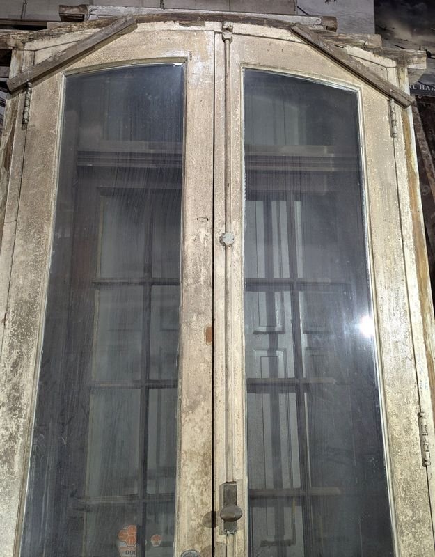 Puerta de cedro con vidrios biselados y marco de pinotea - imagen 8