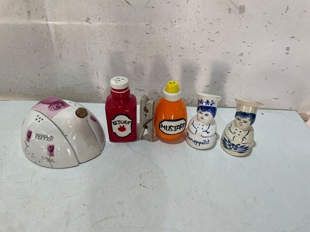 Lote siguiente: Colección de objetos para la cocina