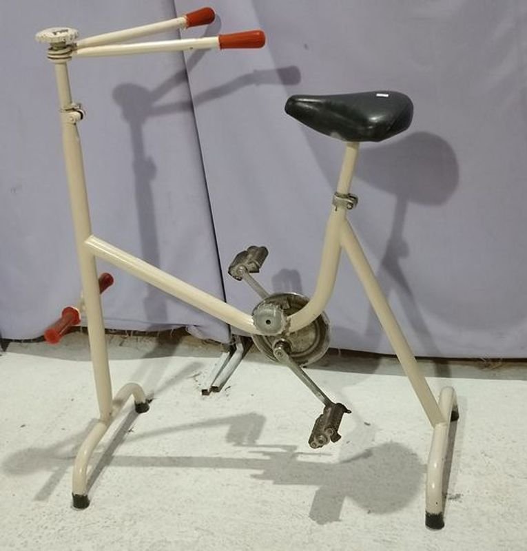 Bicicleta Fija Blanca para Ejercicio de Brazos y Piernas