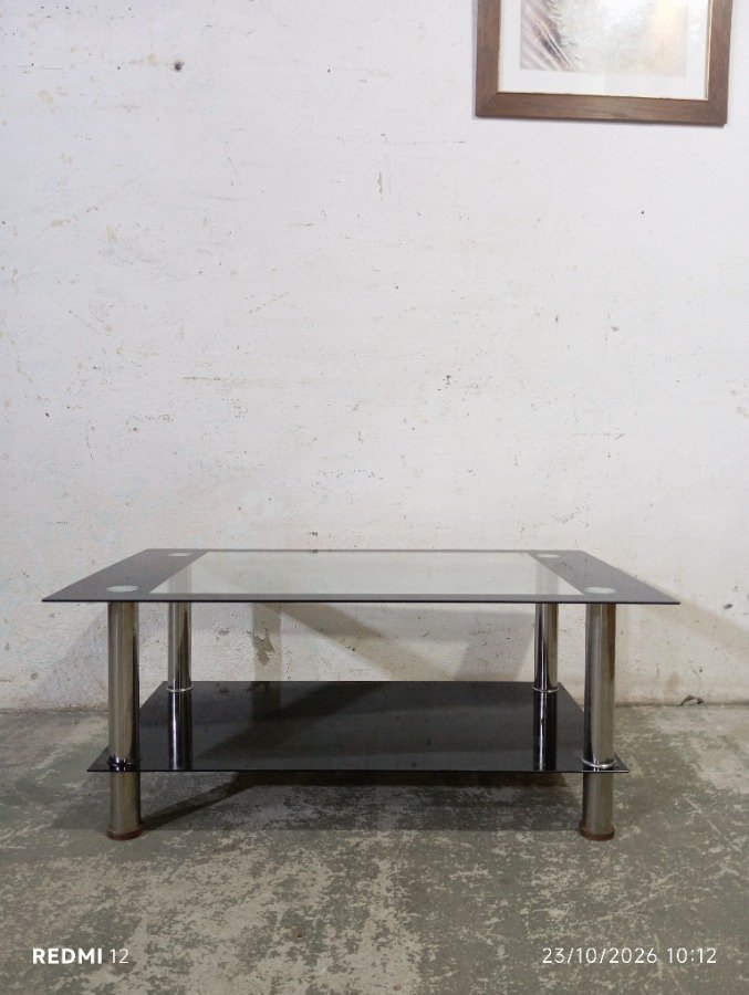 Mesa de Living Moderna Vidrio Transparente y Negro con Patas Cromadas