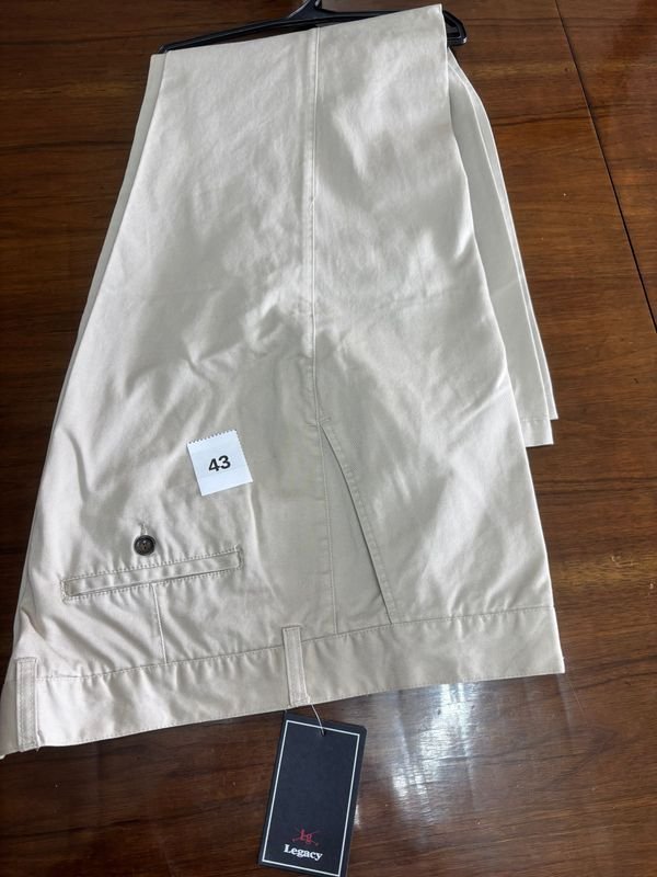 Pantalón de Gabardina Legacy Talle 52 Color Beige