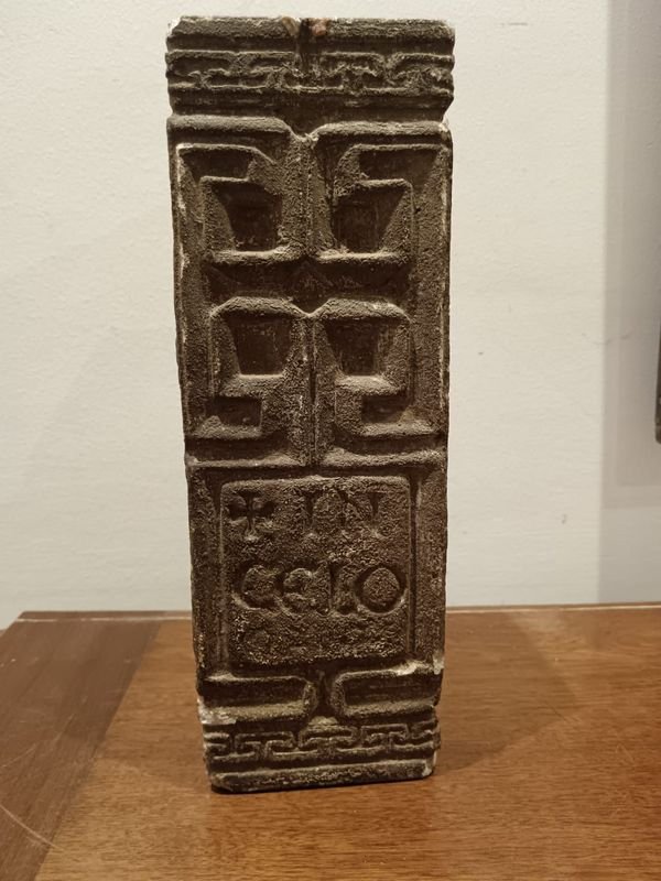 Escultura en material de alta calidad