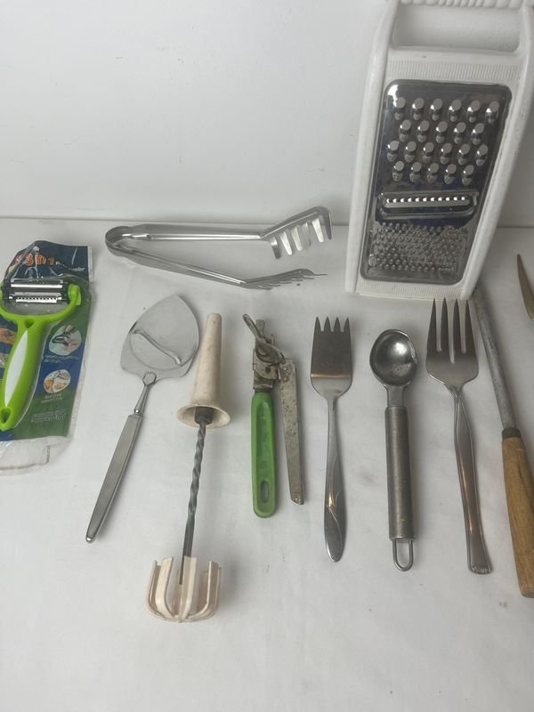 Utensilios de cocina en buen estado - imagen 6