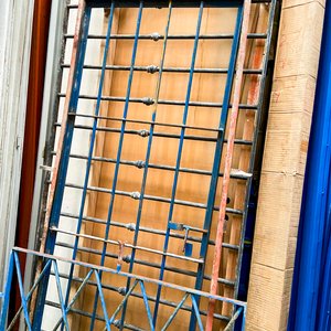 Puerta Reja Baja y Reja Rombo Metálicas - imagen 3