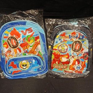 Lote anterior: Dos Mochilas Infantiles con Diseño de Personajes