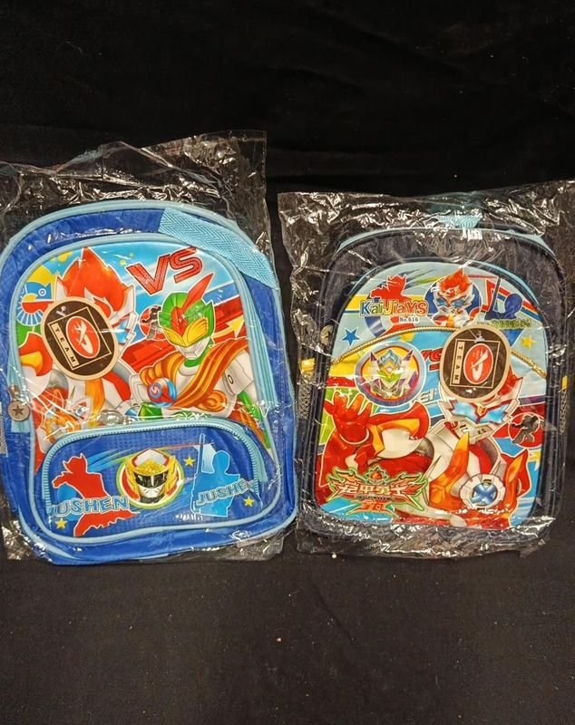 Dos Mochilas Infantiles con Diseño de Personajes