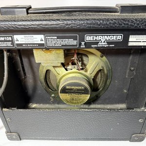 Amplificador Behringer V-Tone GM108 15W True Analog Modeling - imagen 4