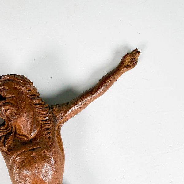 Talla de madera cristo, una obra religiosa artesanal - imagen 3