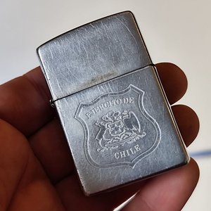 Encendedor Zippo Americano con Medalla Theodore Roosevelt y Logo Ejército de Chile - imagen 4