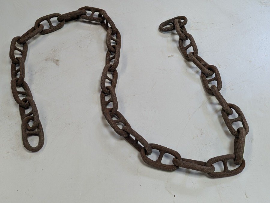 Lote siguiente: Cadena de barco en ocho con eslabón de 17cm