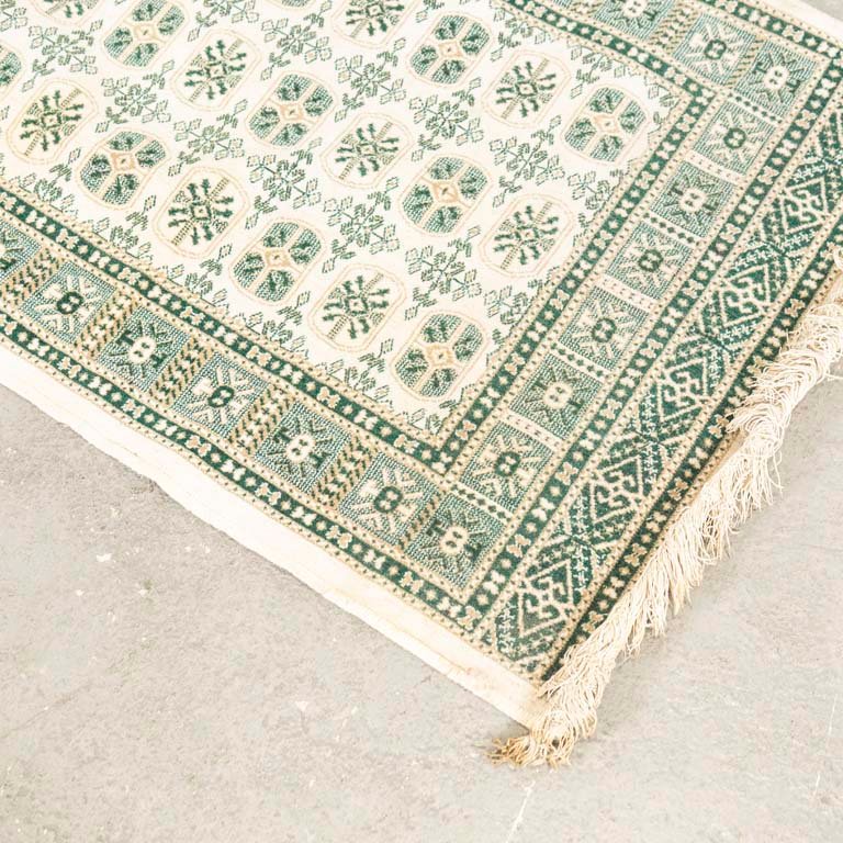 Alfombra acrílica verde y blanca manchada para limpiar - imagen 2