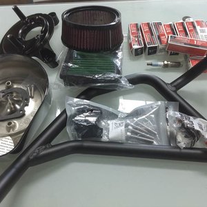 Lote anterior: Repuestos Varios para Motos: Bujías, Filtros de Aire, Termostato y Más