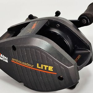 Lote siguiente: Reel Rotativo Abu Garcia Ambassadeur Lite Graphite - Made in Sweden