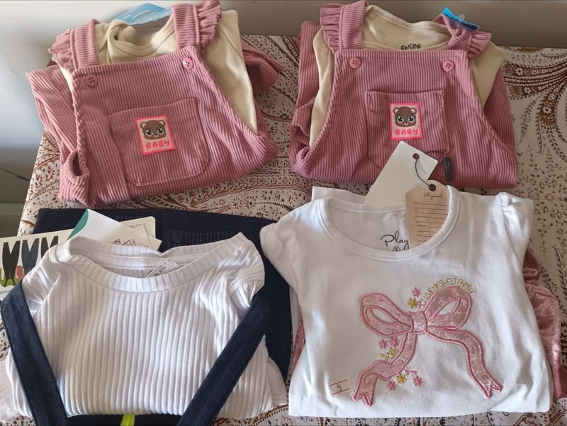 Ropa para bebés con conjunto de ropa y accesorios - imagen 2