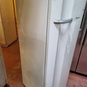Heladera Electrolux RDE 31 Blanca 56x56x153 cm - imagen 4