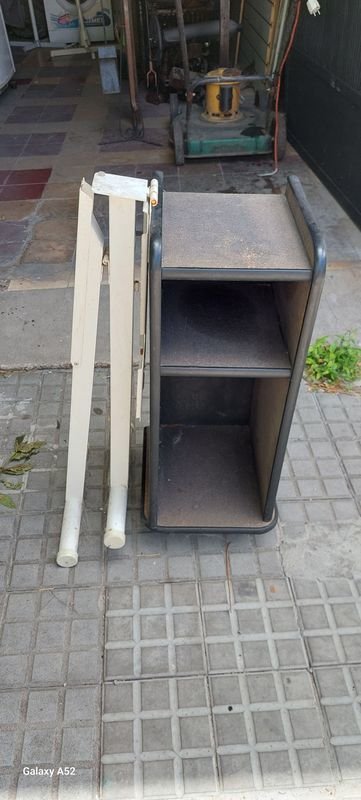 Base de mesa plegable y estante de MDF - imagen 6