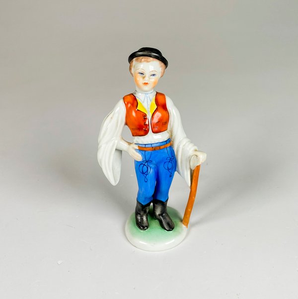 Lote siguiente: Figurina de porcelana HEREND, dama con hacha