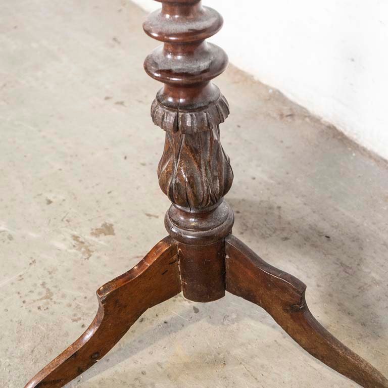 Mesa de luz colonial para restaurar - imagen 3