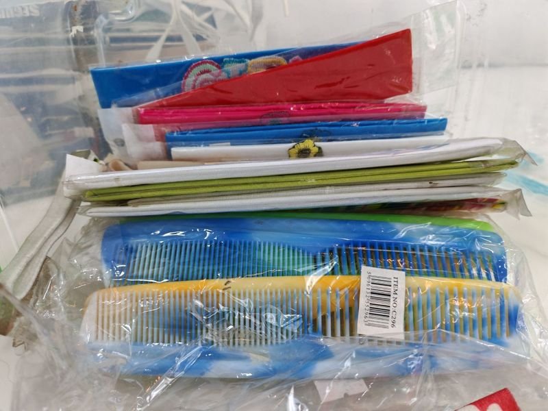Artículos de Tocador y Papelería - Merceria - imagen 9