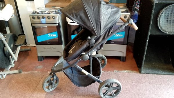 Silla de auto para bebés con base de coche y manual de instrucciones - imagen 1