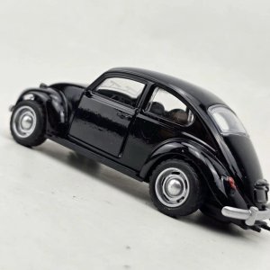 Lote siguiente: Réplica de Auto Volkswagen Beetle Negro