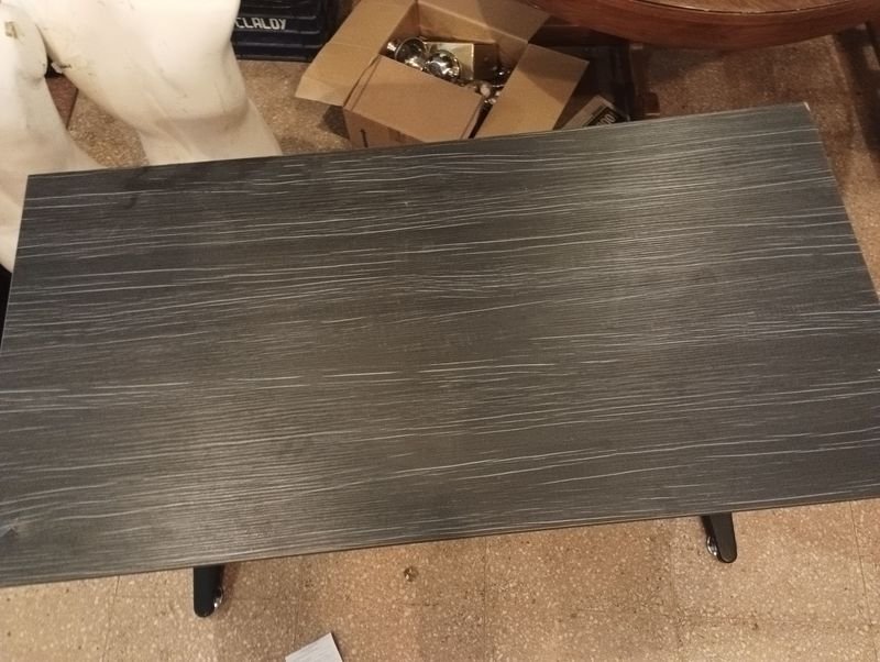 Mesa de escritorio en buen estado - imagen 4