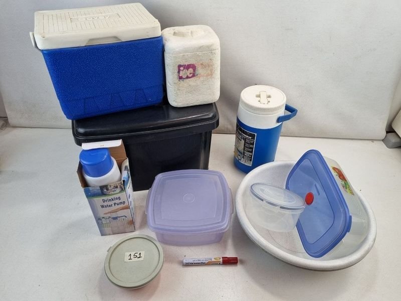 Lote Heladera Covey, Conservadora, Termo, Bomba Dispensadora y Tupperware