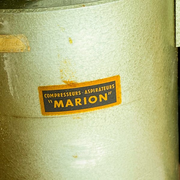 Antigua maquina de uso médico, compresor-aspirador HARION francés - imagen 3