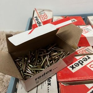 Cajón con 25 Cajas de Tornillos para Madera Redex - imagen 3