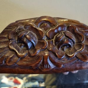 Espejo Antiguo de Pared Luis XV con Talla Floral en Madera - imagen 4
