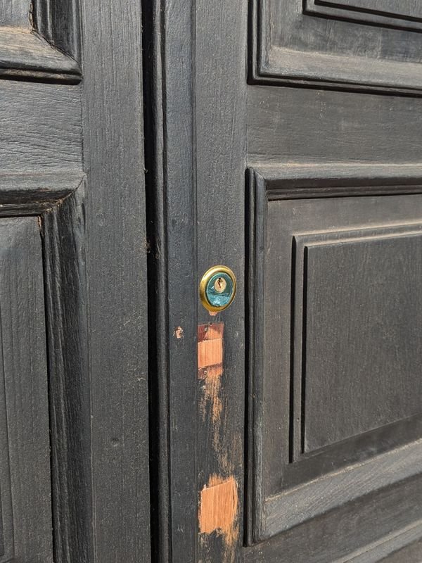 Puerta doble de cedro con marco de pinotea - imagen 10