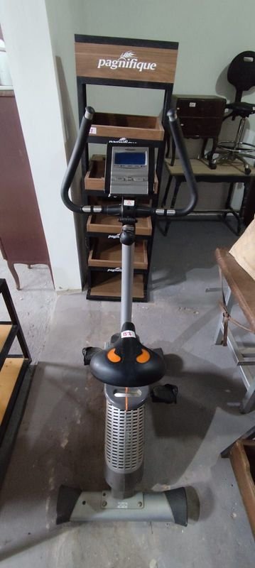 Bicicleta Ergométrica Magnifique BH Fitness