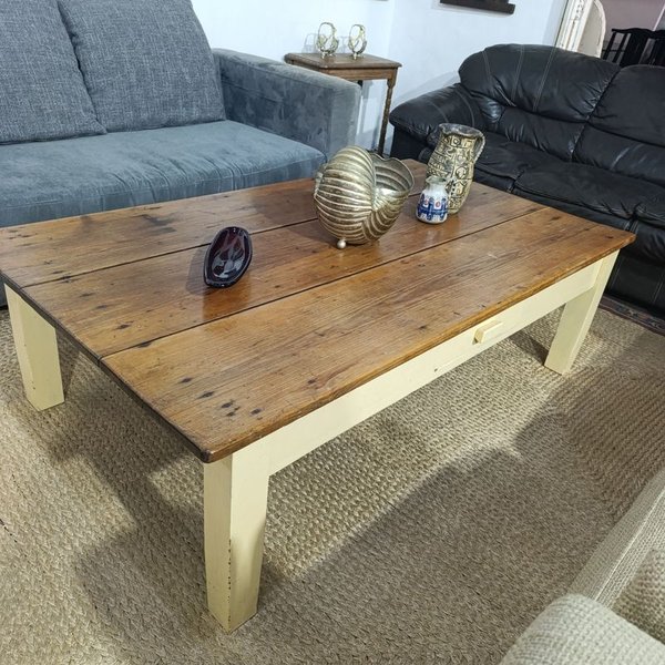 Mesa de Centro Rústica de Madera de Pino Brasil con Cajón