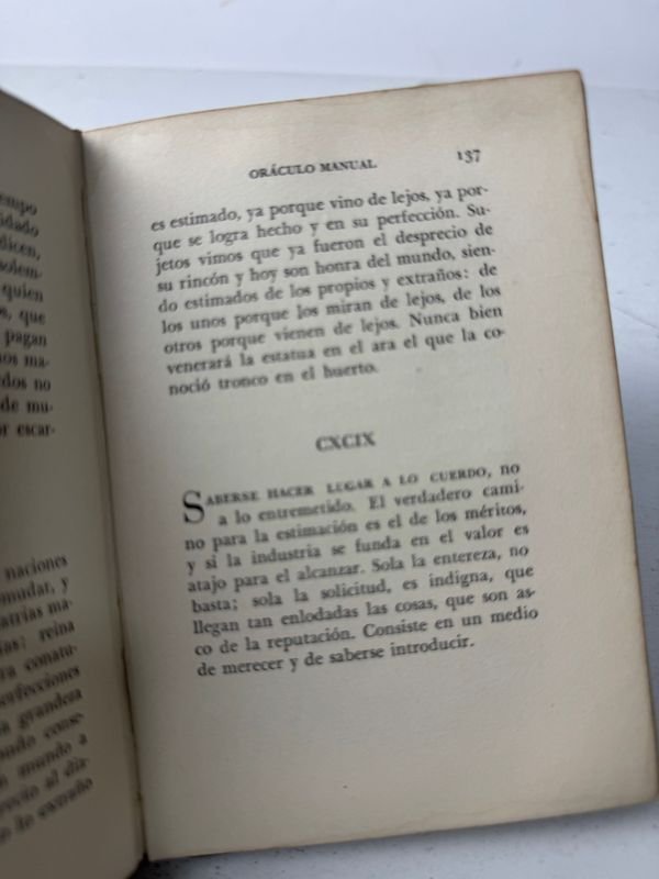 BALTASAR GRACIAN ORÁCULO MANUAL Y ARTE DE PRUDENCIA - Edición de 1956 - imagen 6