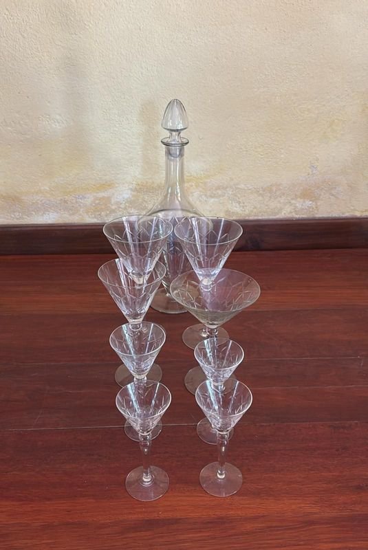 Juegos de Cristal con Decantador de Vino en Excelente Estado - imagen 2