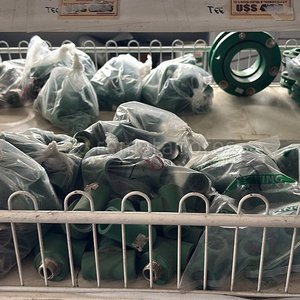 Lote siguiente: Accesorios de Tubería de Hierro Fundido Verdes