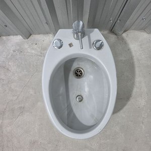 Bidet de Cerámica Blanco con Grifería - imagen 2