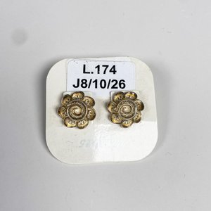 Par de Caravanas de Plata con Diseño Floral - imagen 1