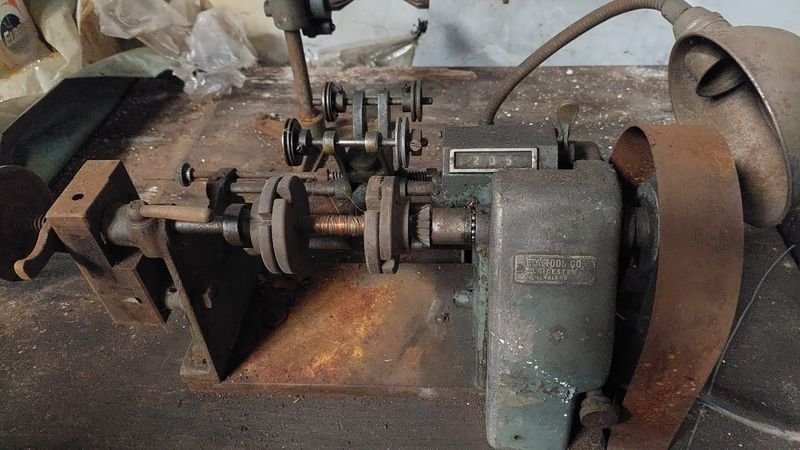 Maquinaria de bobinar con alimentador motor y embreague - imagen 3