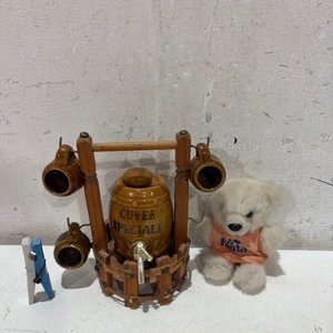 Lote anterior: Miniatura de Barril Dispensador con Dos Vasos y Osito de Peluche