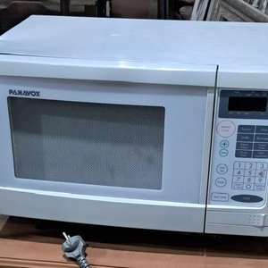 Lote siguiente: Microondas Panavox Blanco