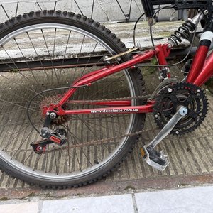 Bicicleta de Montaña Baccio Flash Rodado 26 Roja y Negra - imagen 5